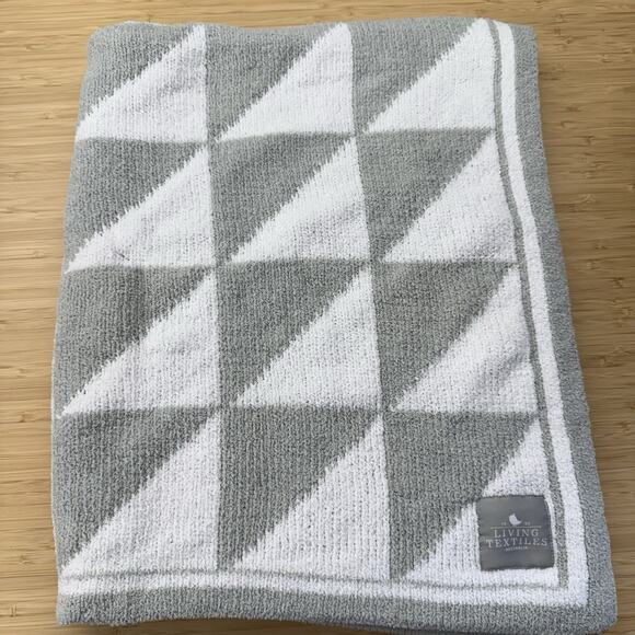 Living Textiles Baby Blanket Green/White Polyester Security Lovey Geometric - Picture 1 of 3